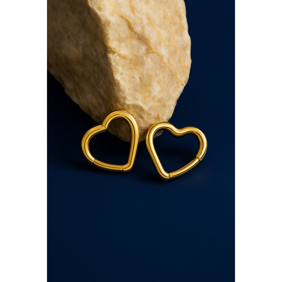 Leonore – Boucles d'Oreilles Coeur Femme – Doré