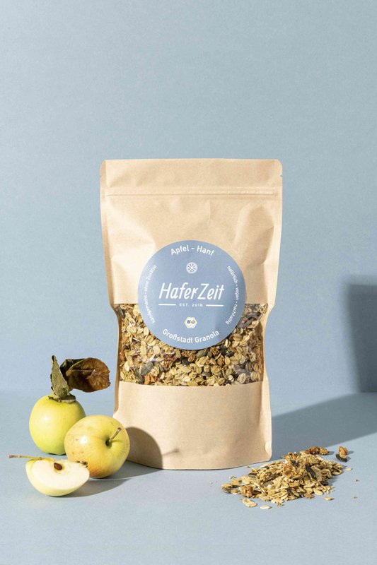 Granola biologica alla mela e canapa
