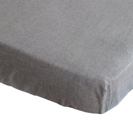 Gray fitted sheet for a 90x200 cm mattress. Made of soft, breathable material.
