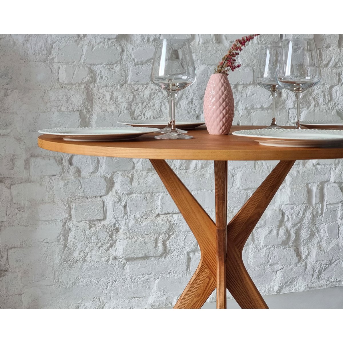 Round table Jubi natural ash veneer