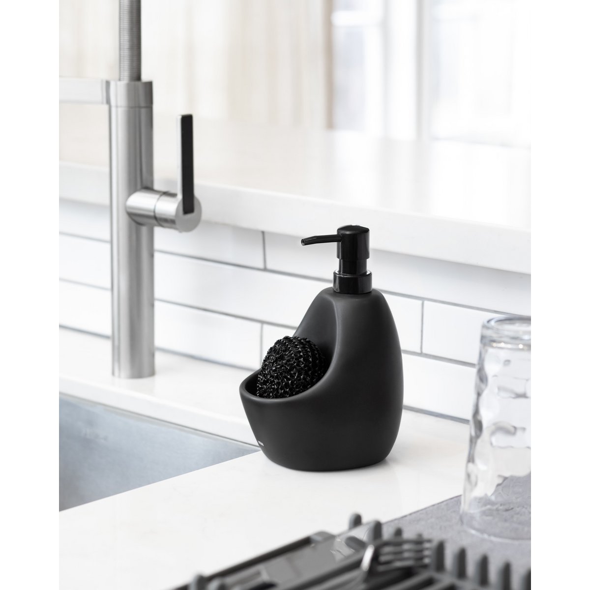 Joey Soap Pump & Scrubby