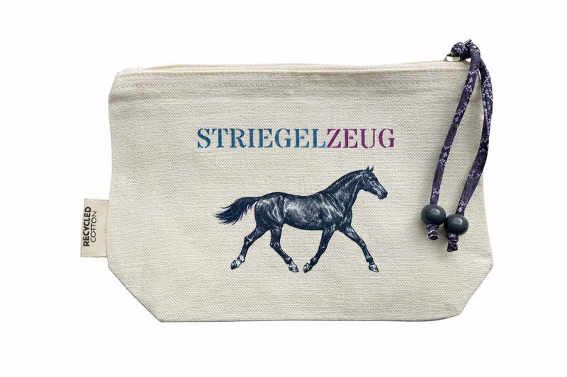 Kulturtasche / Schminktasche "Striegelzeug" mit Pferd im Trab