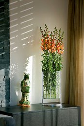 Decade vase S