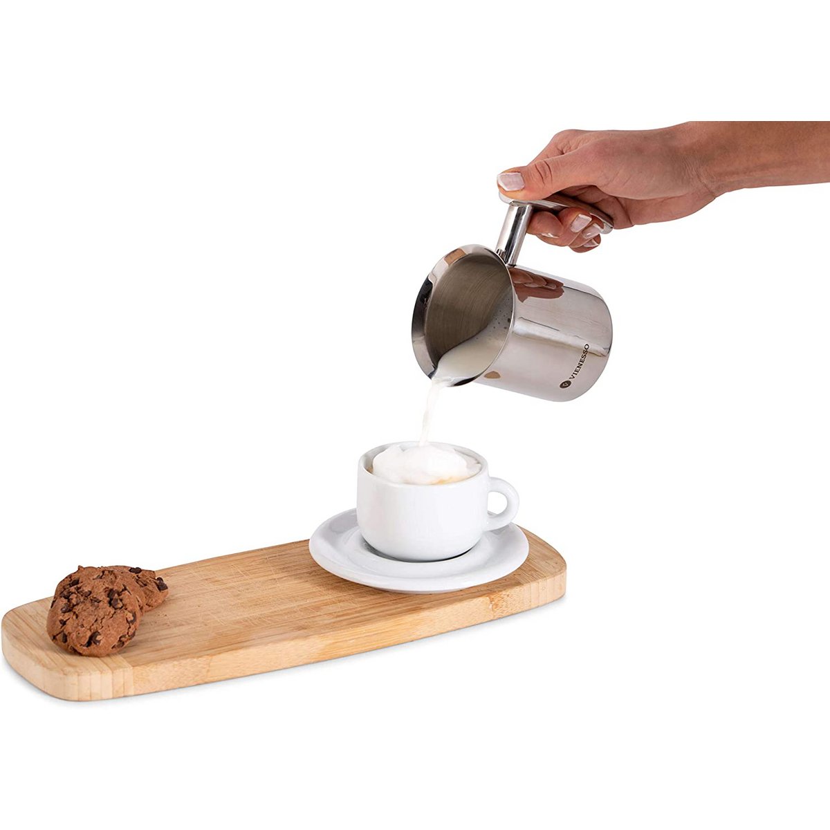 Manual stainless steel hand milk frother with mesh strainer - 400 ml