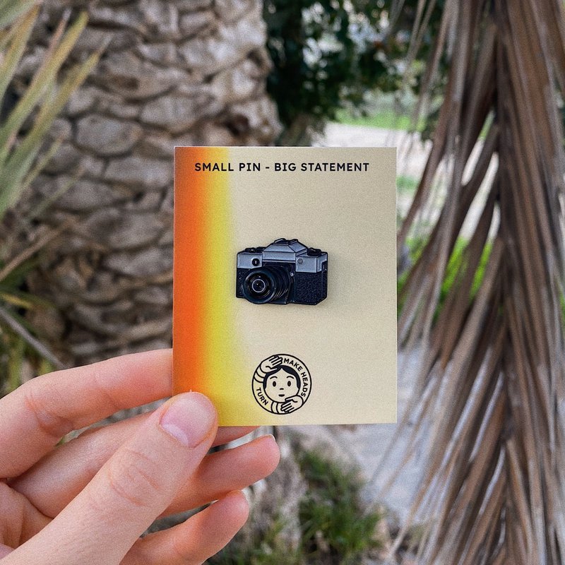 Enamel Pin "Film Camera"