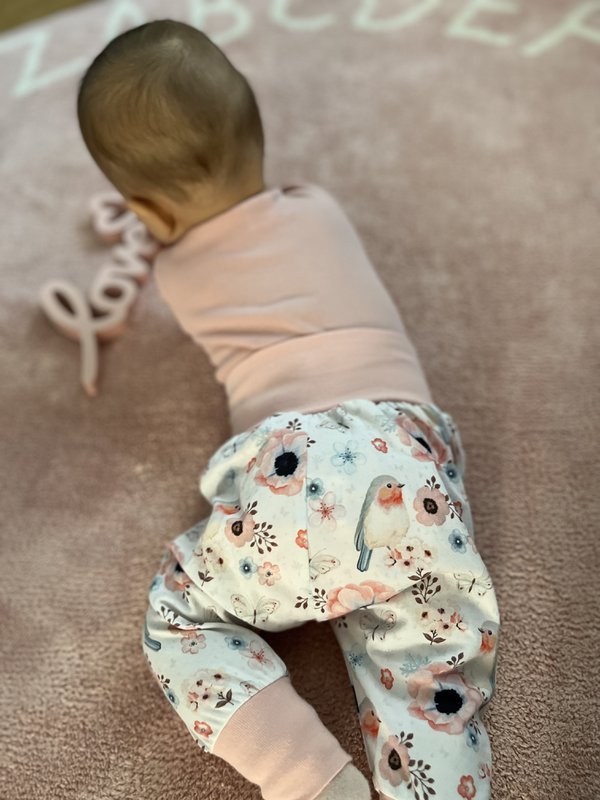 Babybloeiers bloemen vogels "Birds" wit oudroze