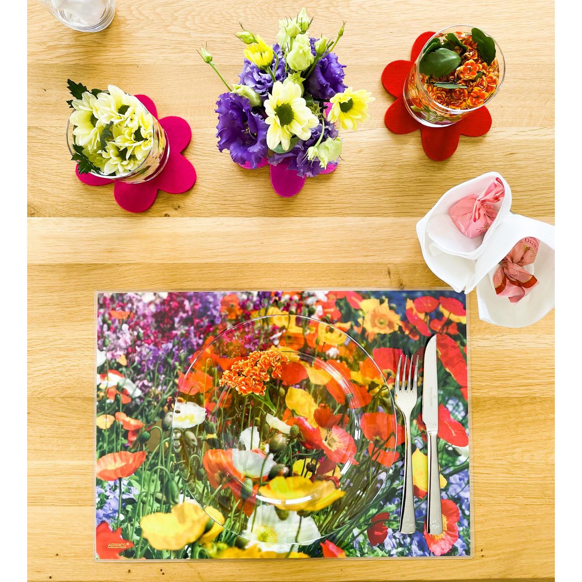Artipics manteles individuales prado de flores 4 piezas manteles individuales de plástico lavable cada uno 42 x 30 cm flores de colores veraniegas decoración de mesa natural para la cocina, comedor, invitados, interior, exterior
