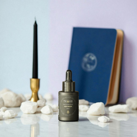 New Moon Essential Oil Blend – Bergamot, Cedarwood, Lemon & Peppermint – Focus & Intention, Clean Beauty, Vegan - 30 ml