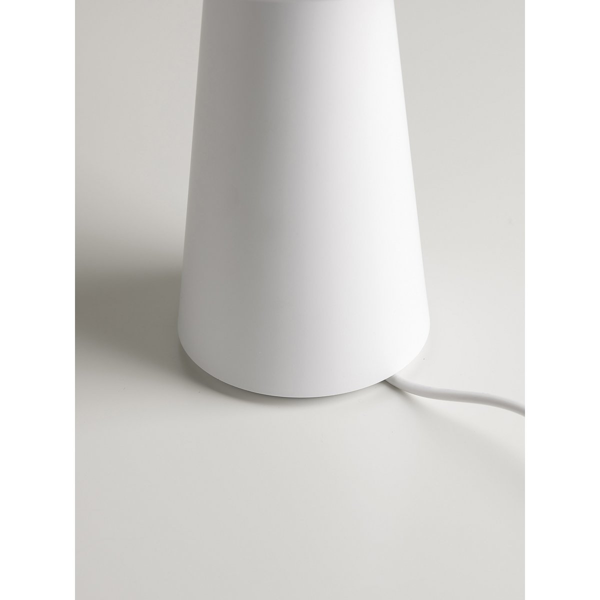 BORDLAMPE MOVE ME HVID