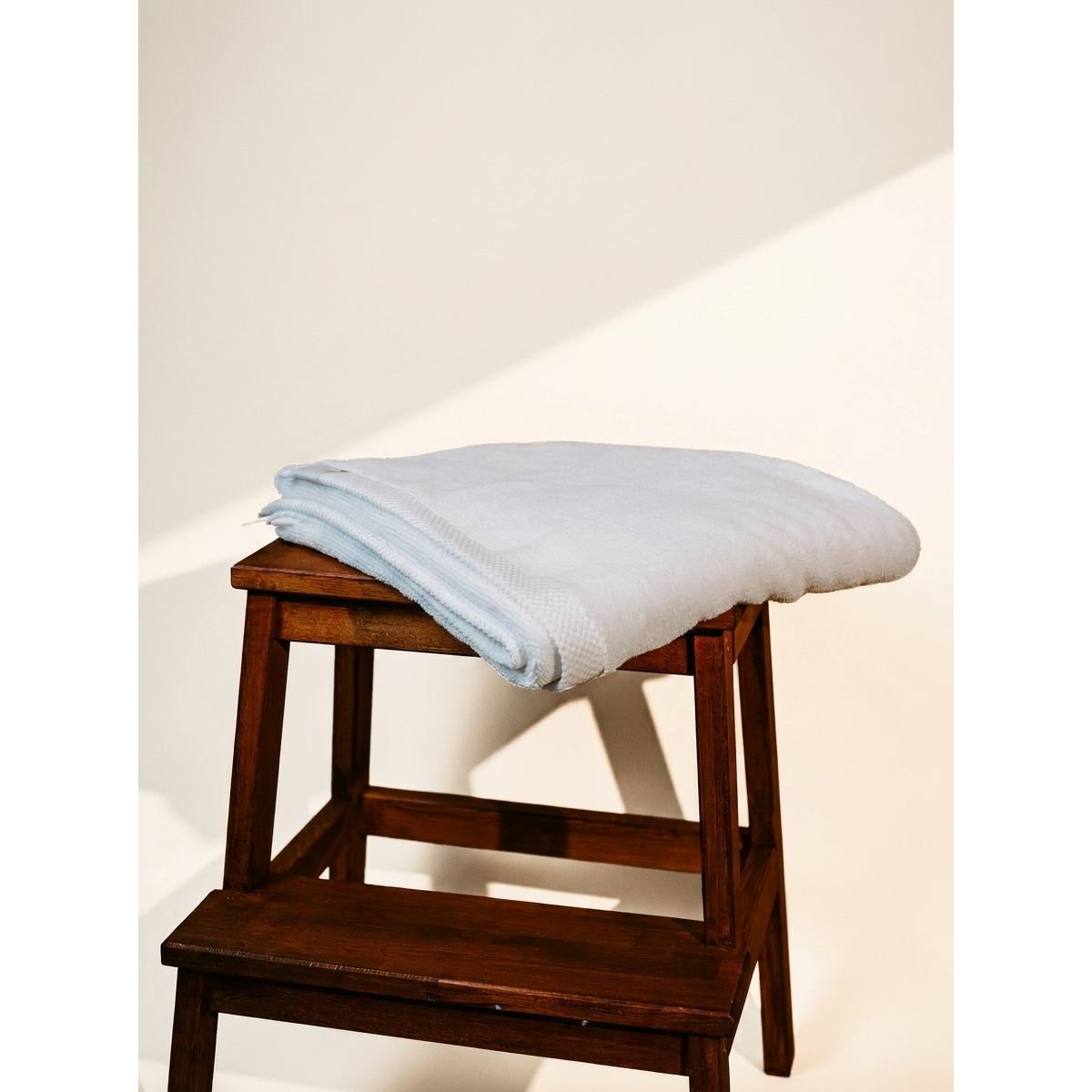 Pamukia GOTS Organic Cotton Terry Bath Towel 70 × 140 cm | Essence Collection
