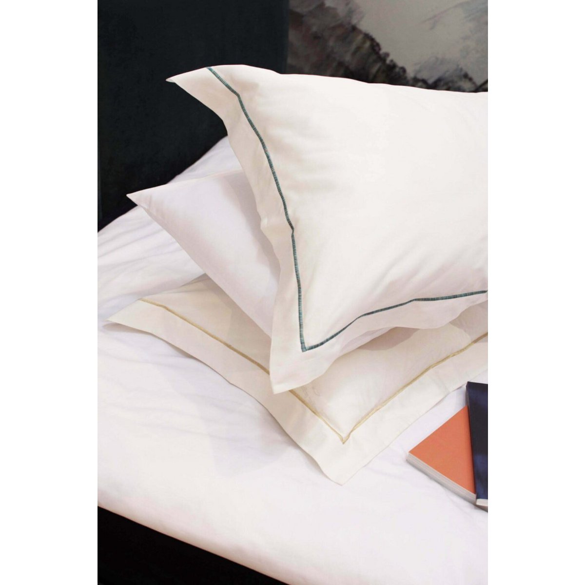 Hotel satinplade med gummi Optical White