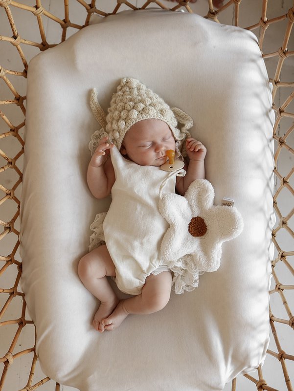 PACIFIER HOLDER/CUDDLY TOY DAISY