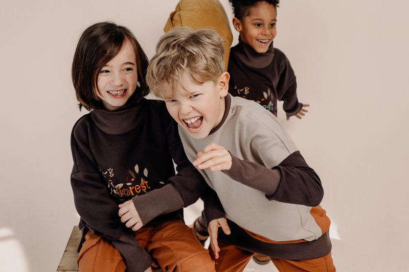 Kinder coltrui - borduursel 3D bruin