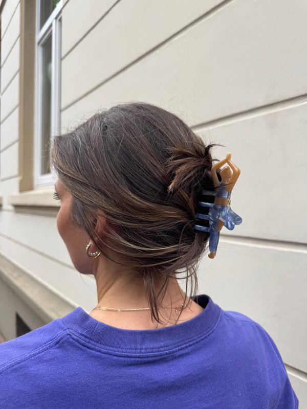 Hair Claw Yoga