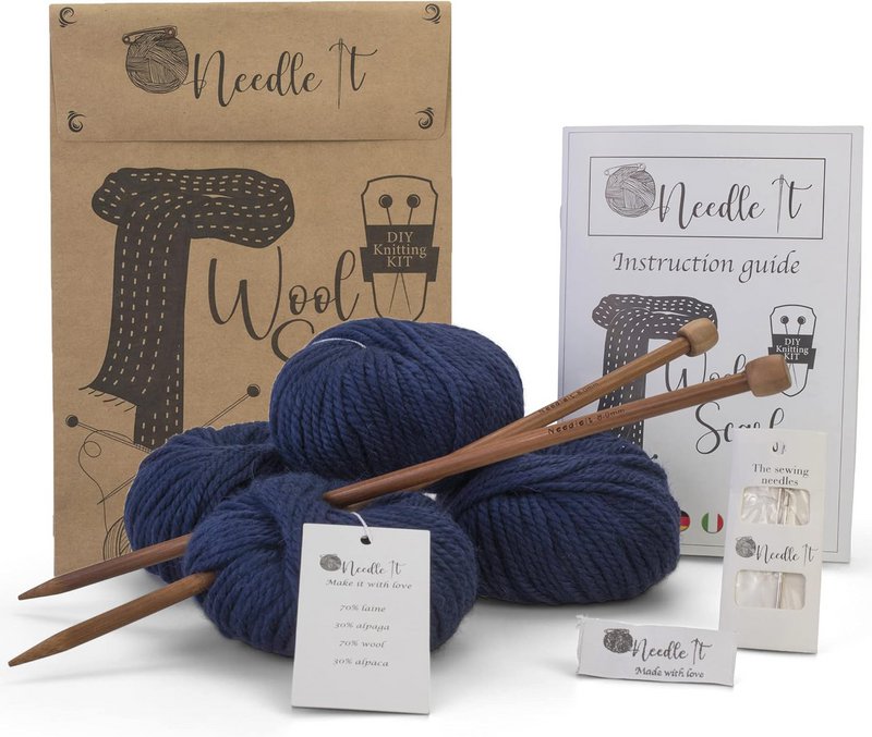 NEEDLE IT® Kit Tricot pour débutant adulte complet avec aiguilles à tricot – Écharpe en laine à tricoter soi-même - Idée Cadeau (Bleu Marine)