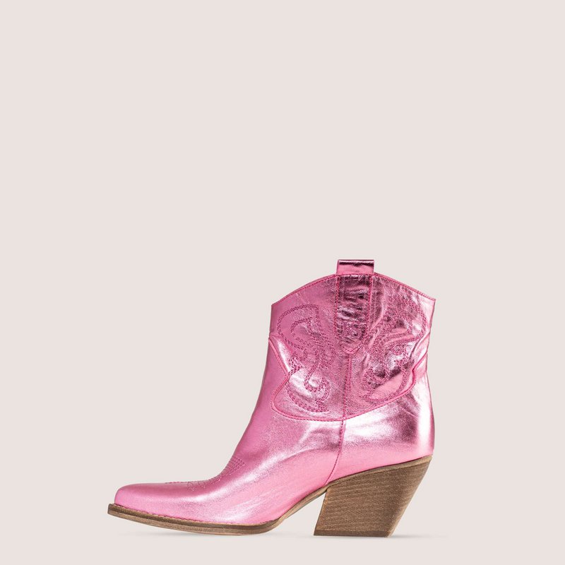 Bradley Nova Blush Texan Ankle Boots