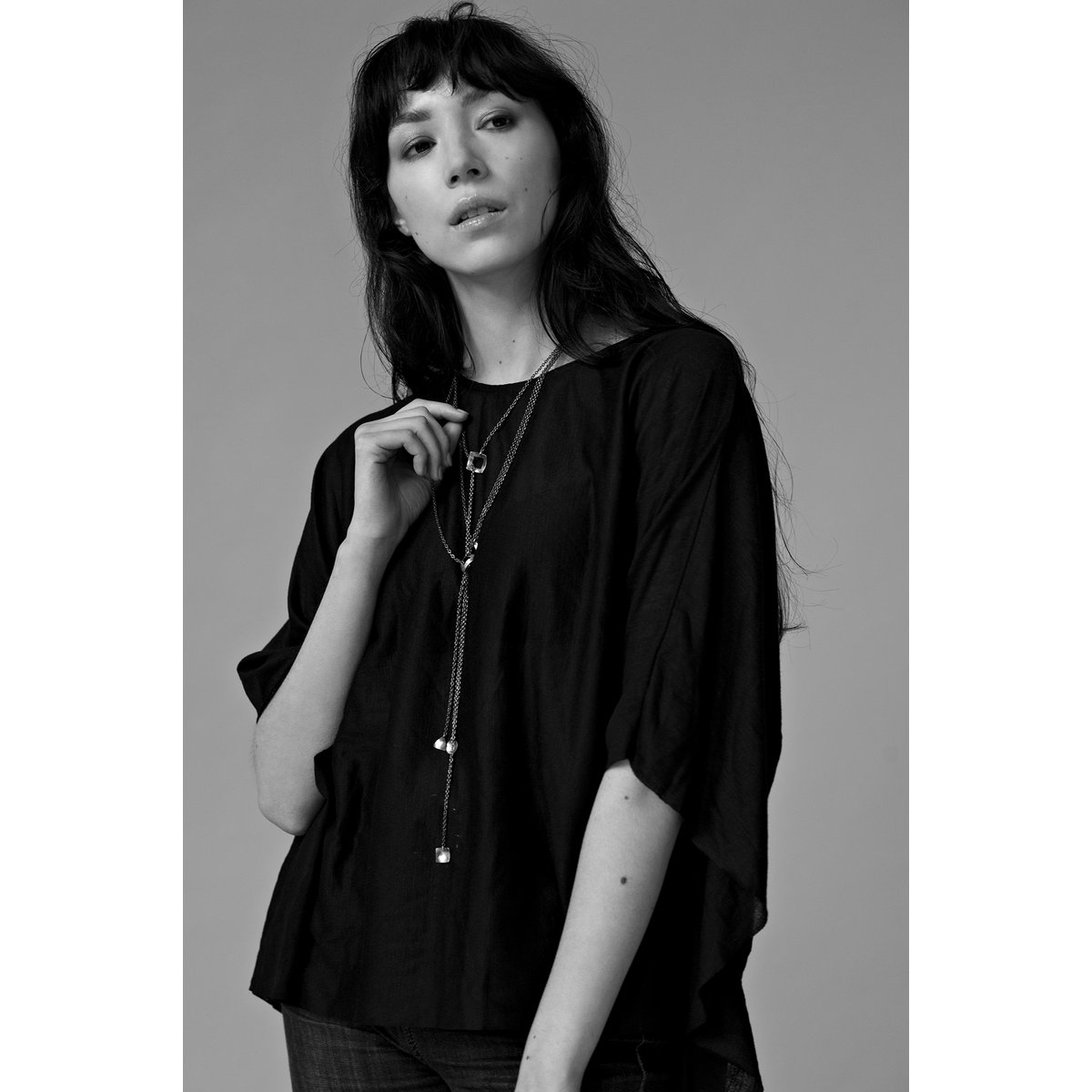 MATERIKA collar triangulo