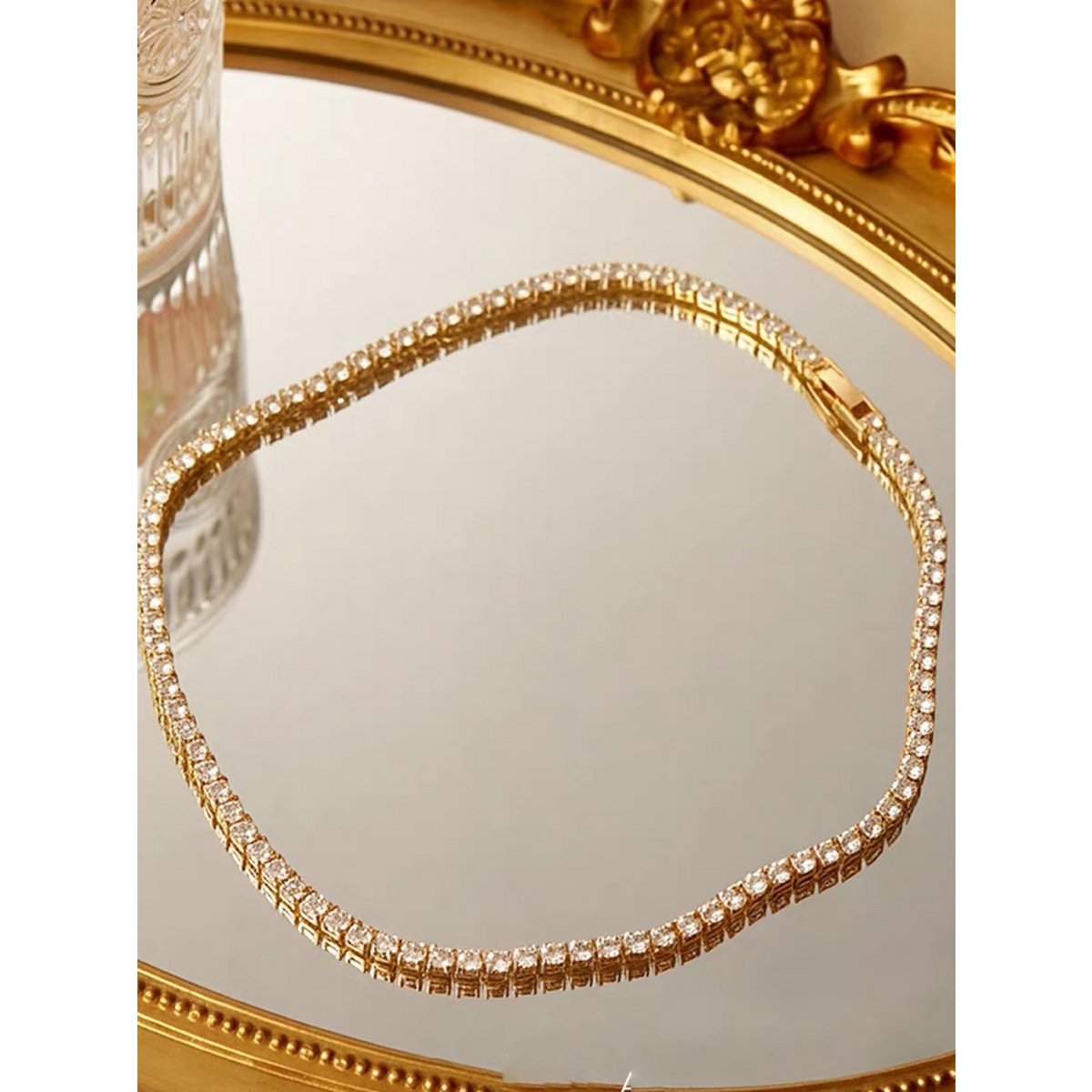 Tijdloze Rivière-chokerketting met diamantlook