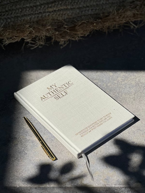THE LIFE BARN My Authentic Self Journal 100 Questions for Self-Development, Mindfulness