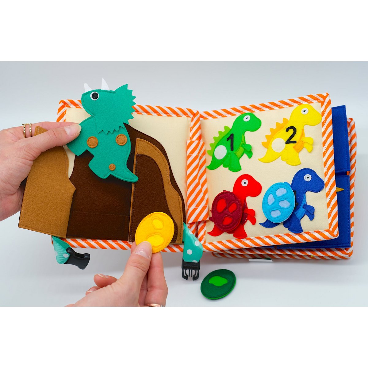 Dinosaur Friends – 6 Page Mini Quiet Book