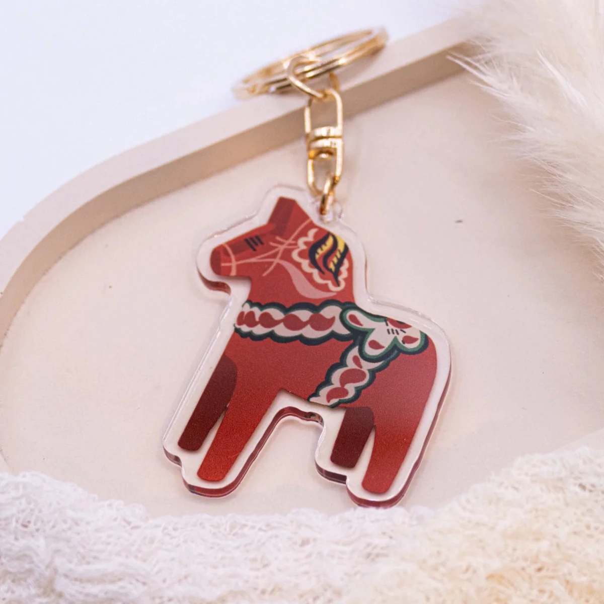 Llavero Dala caballo acrílico - regalo en movimiento en Suecia caballo