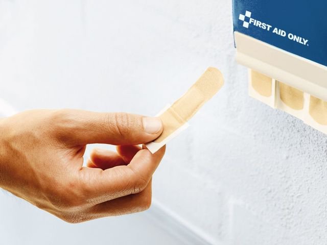 Gipsdispenser Førstehjælp Kun vandtæt indhold 90 stk