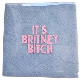 Es ist die Britney-Schlampe – Signature Tegel