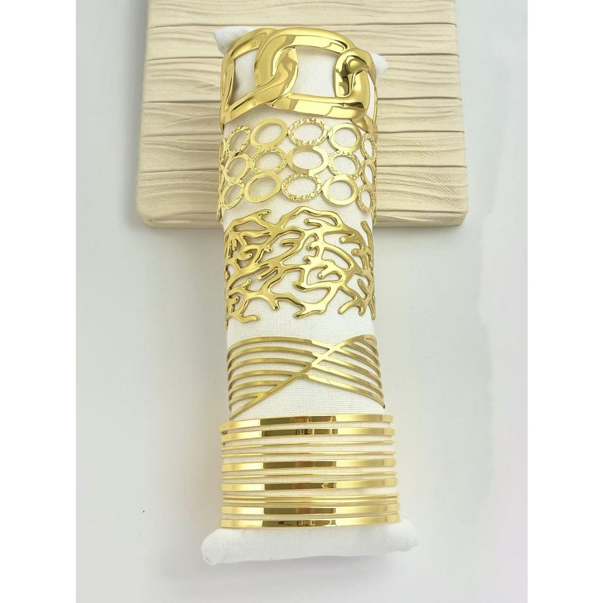 Set van 5 gouden - gouden, trendy en elegante Jack Cuff -armbanden