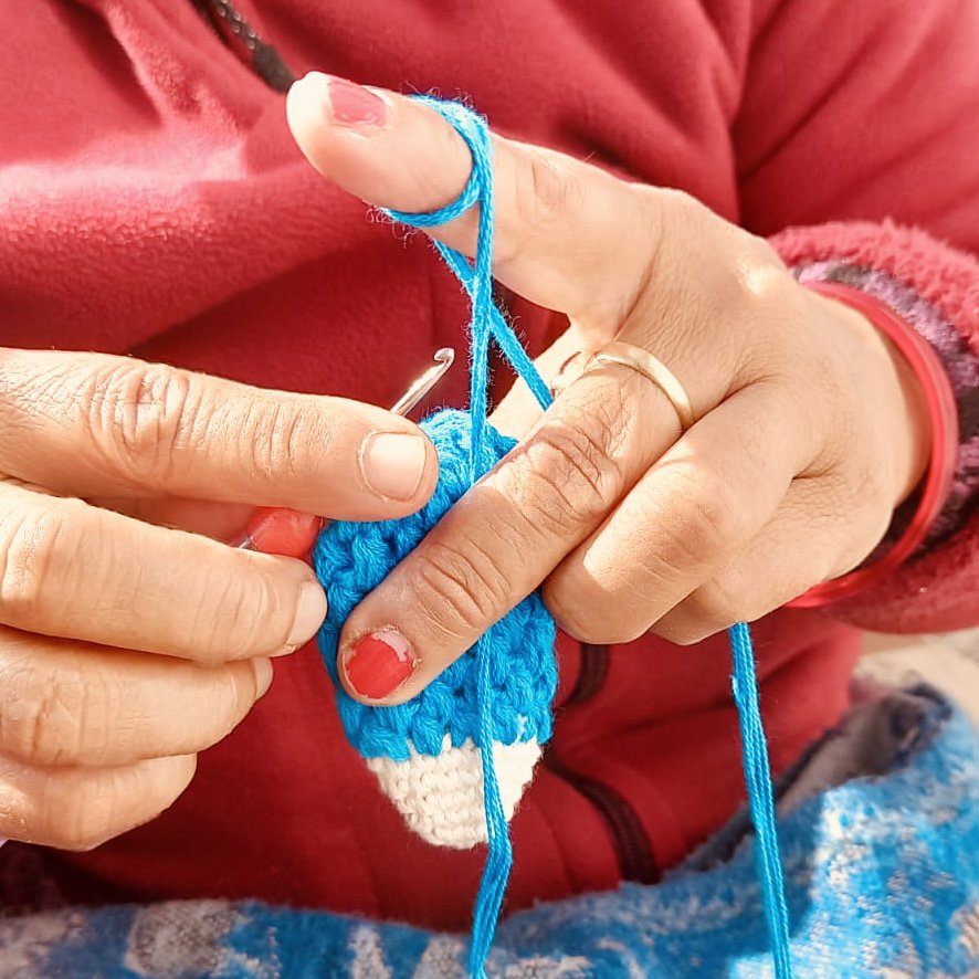 Luna-Leena keychain fish - bag charm - blue - organic cotton - hand crocheted in Nepal - bag hanger