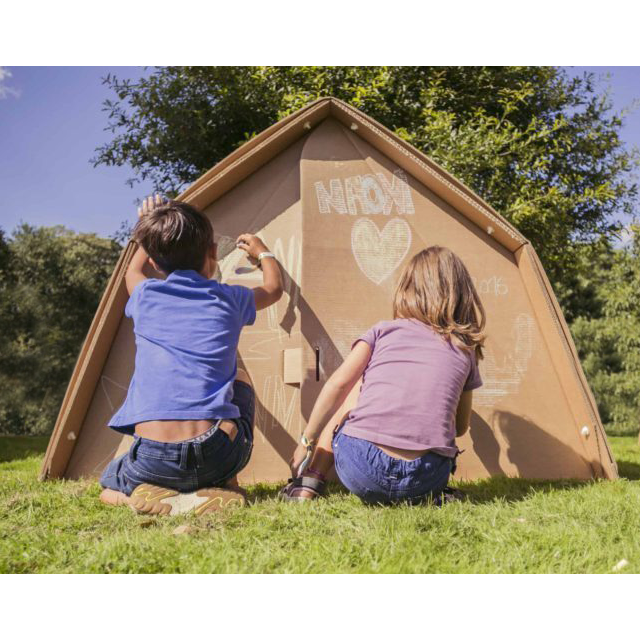 Tente en carton pour enfants - la KarTent Junior