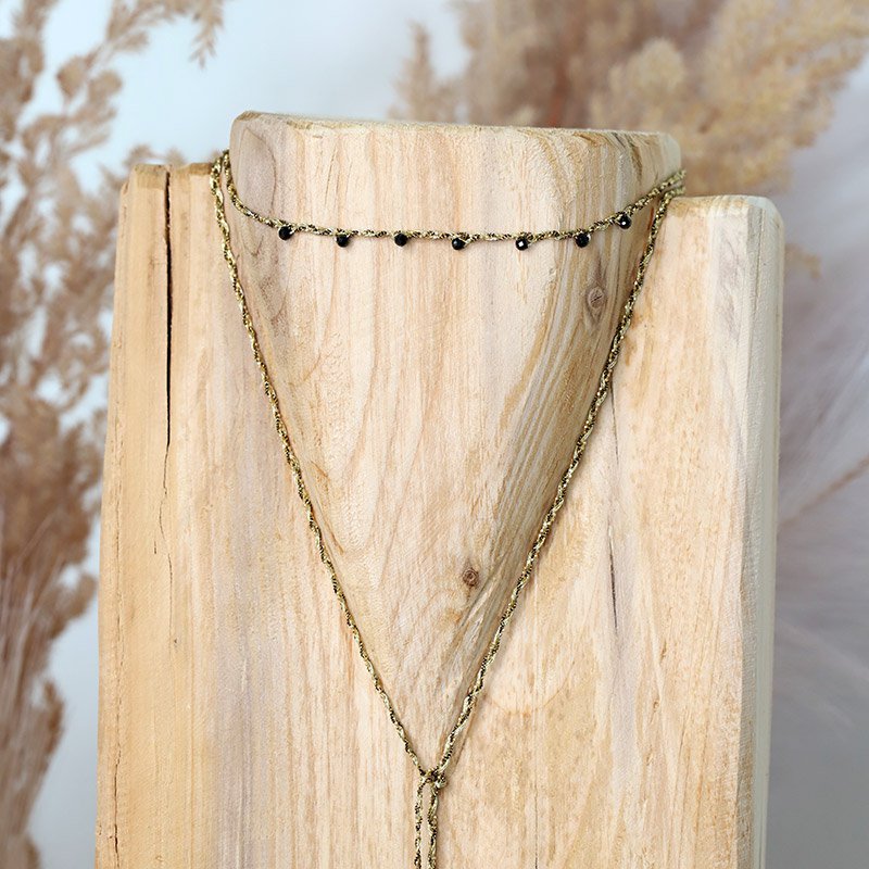Collar cruzado trenzado con colgante de diamantes de Polki