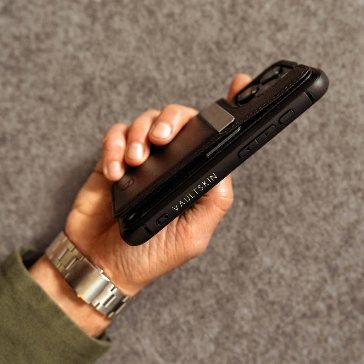 Etui-portfel ETON do iPhone'a 16 Pro Max
