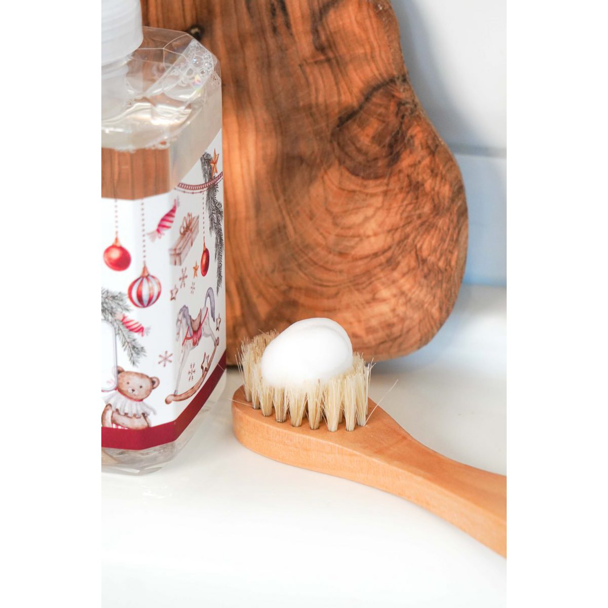 Schäumende Sheabutterseife Pfingstrose 520 ml Isabelle Rose