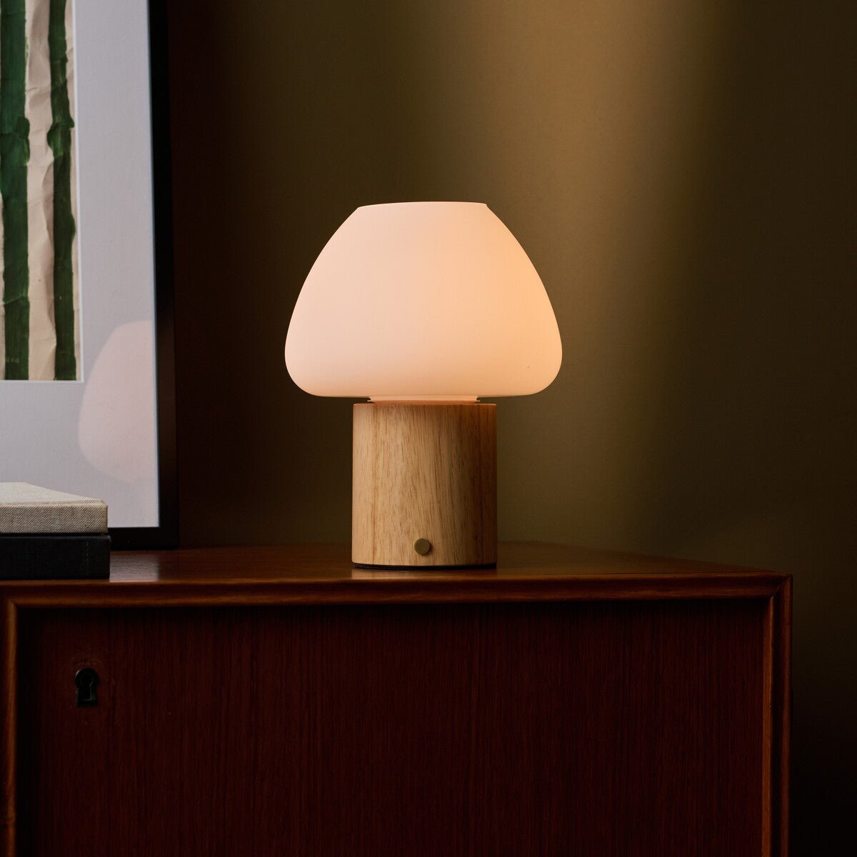 Fynn Hellbraune wiederaufladbare Holzlampe