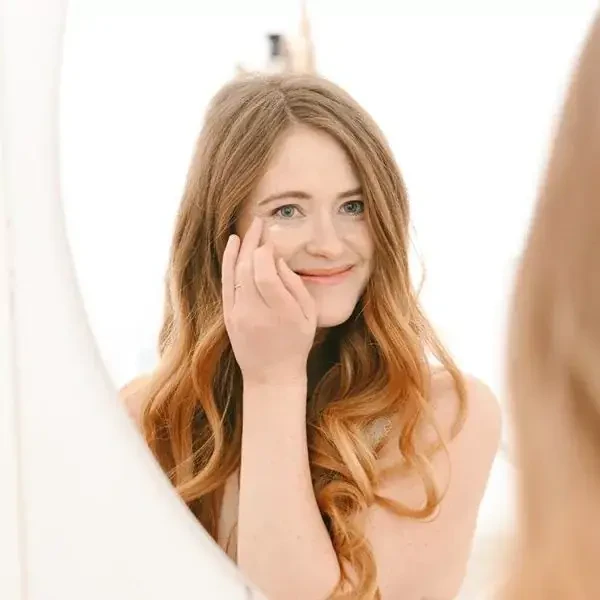Crema de ojos antiarrugas con arándano
