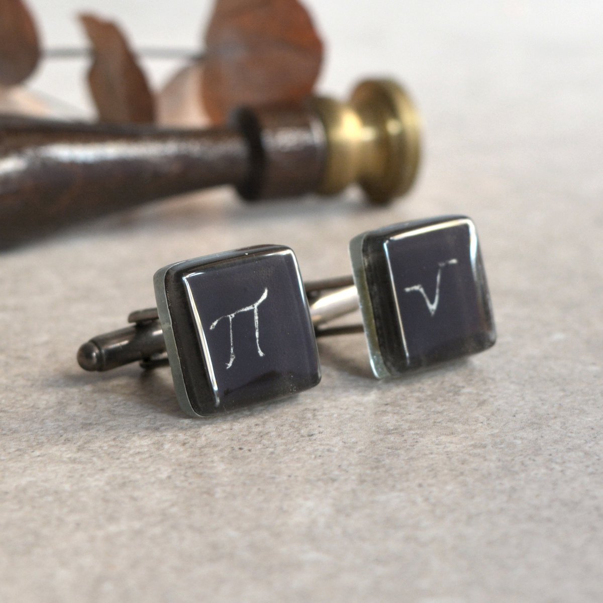 Science Cuff Links med matematiksymboler PI og Square Root, Black Color, Wedding Accessories til mænd