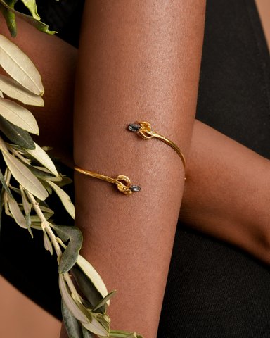 Olijftakarmband: handgemaakte natuursieraden (verguld, verstelbaar)