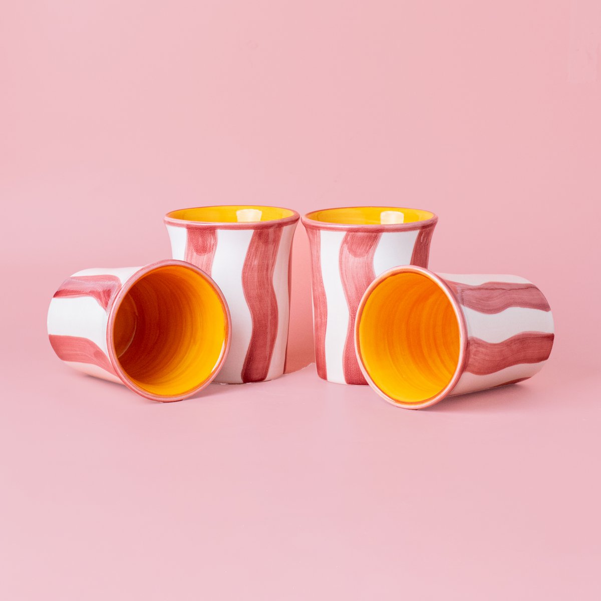 Keramik-Frühstückstasse 250 ml / Weiße und rosa Streifen PACA