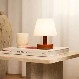 Teddy kastanjebruine houten oplaadbare tafellamp