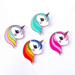 Pin Unicorn regnbue pastel