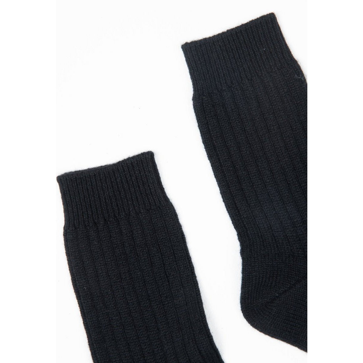 UNI 12 Sock in traditional 4-thread rib in black cashmere