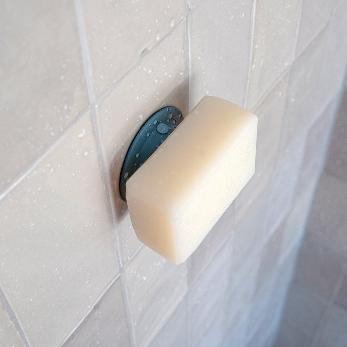 Soapi / Magnetic soap holder / Petrol