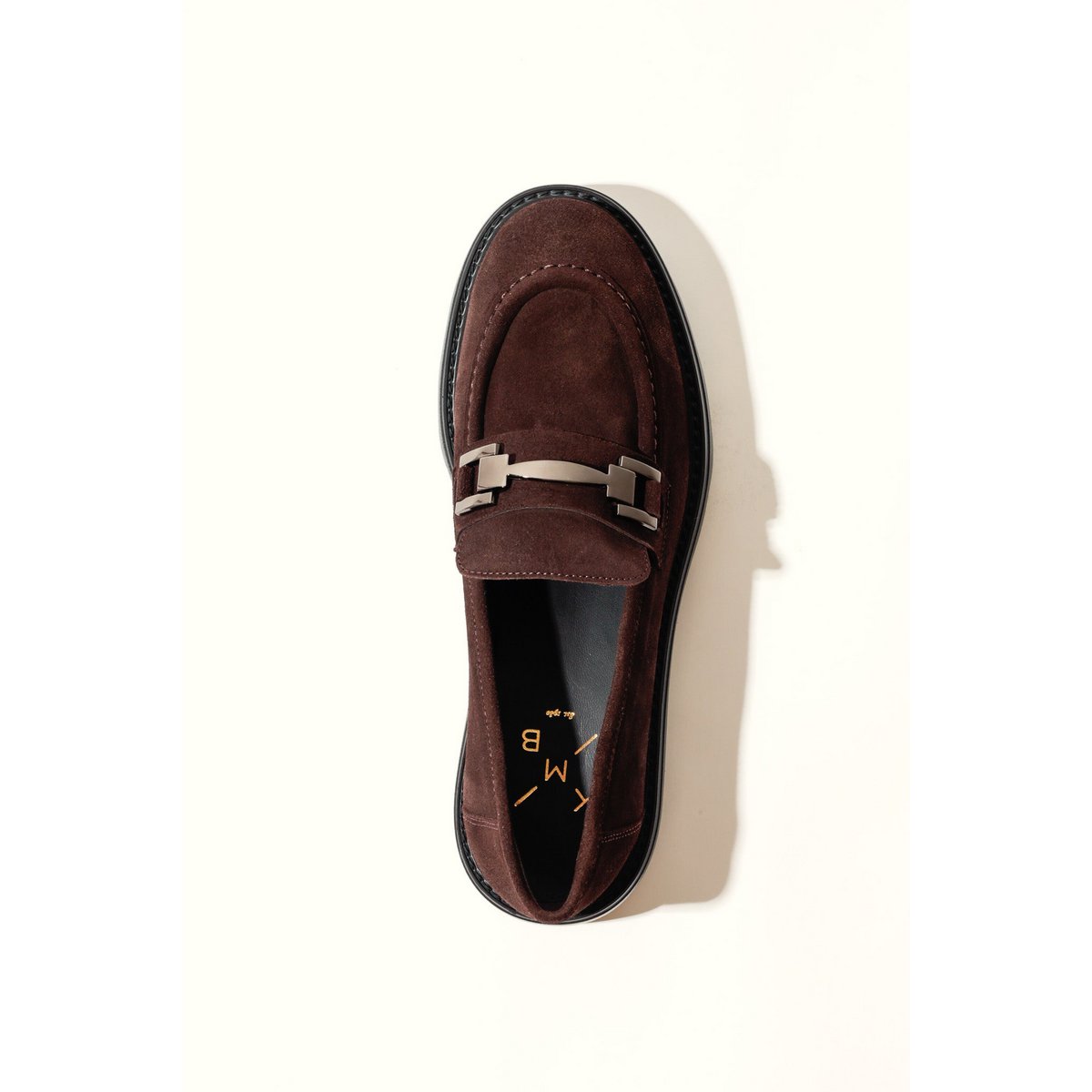 AINOHA CHOCOLATE – Wildleder-Loafer mit Horsebit und extraleichter Sohle