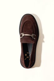 AINOHA CHOCOLATE – Wildleder-Loafer mit Horsebit und extraleichter Sohle