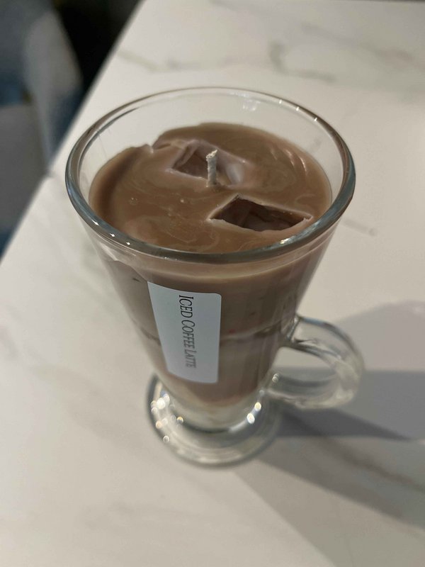 Iced Coffee Latte – Vela de café con leche con cubitos de hielo (250 g)