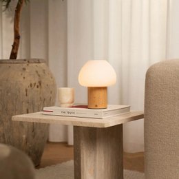 Fynn Hellbraune Holzlampe