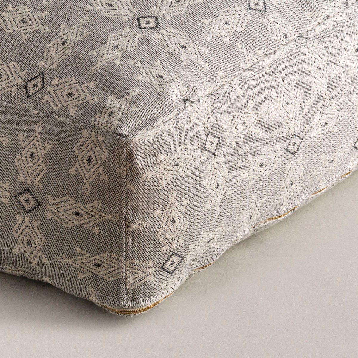 Pouf Trueno Negro L