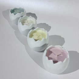 Eggies Candle