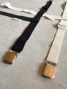 Elastische sluiting | Antislip stoelriem van schapenvacht | 2 Stijl