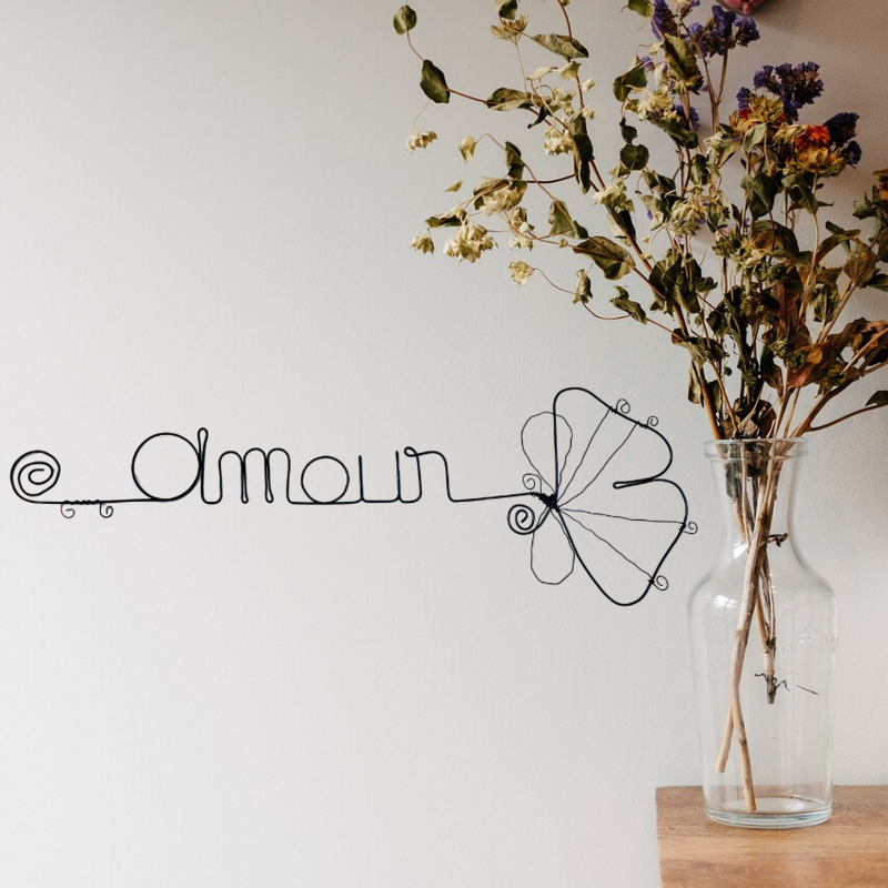 Ginkgo flower - "Love" - ​​Wire wall decoration